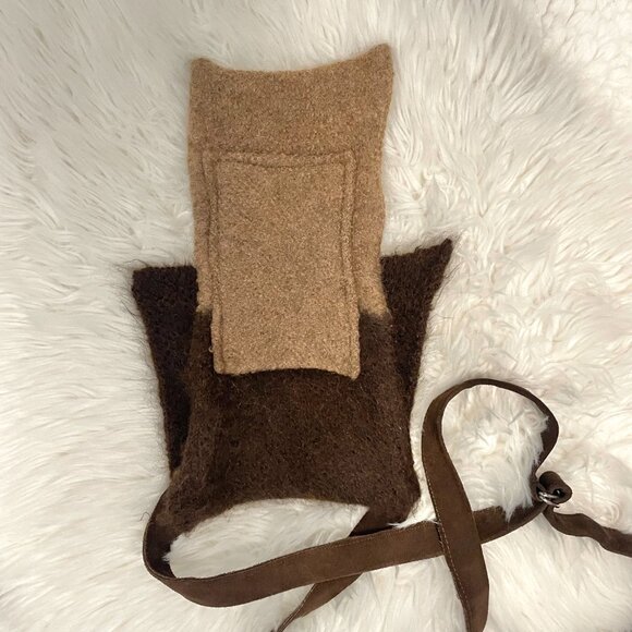 Alpaca crossbody bag with suede leather strap - Picture 11 of 12